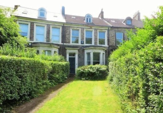 6 Bedroom Detached